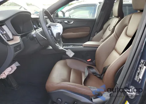 2023 Volvo Xc60 Plus из США, поврежденный, VIN YV4L12RW0P1374266